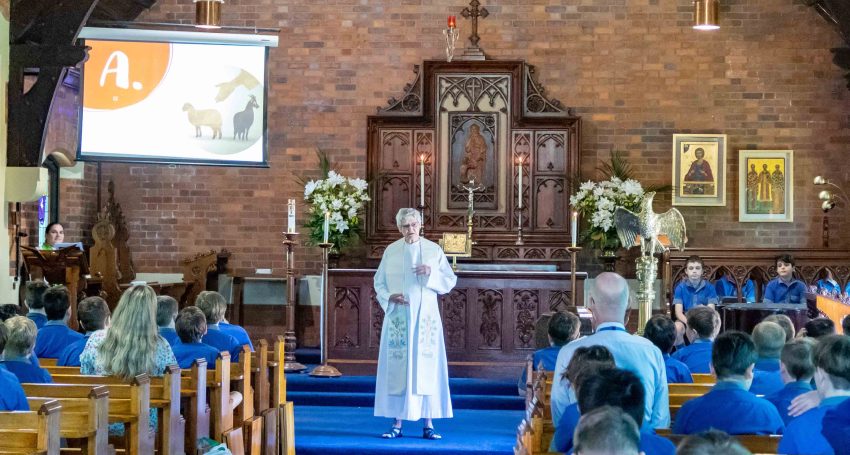 The Rev'd Jocelyn Pitt visited Churchie on 2 November 2022
