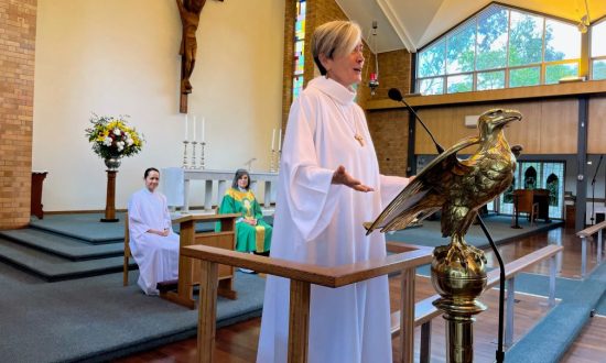 Kate Littmann-Kelly preaching at St Andrew's, Indooroopilly on Sunday 8 October 2023