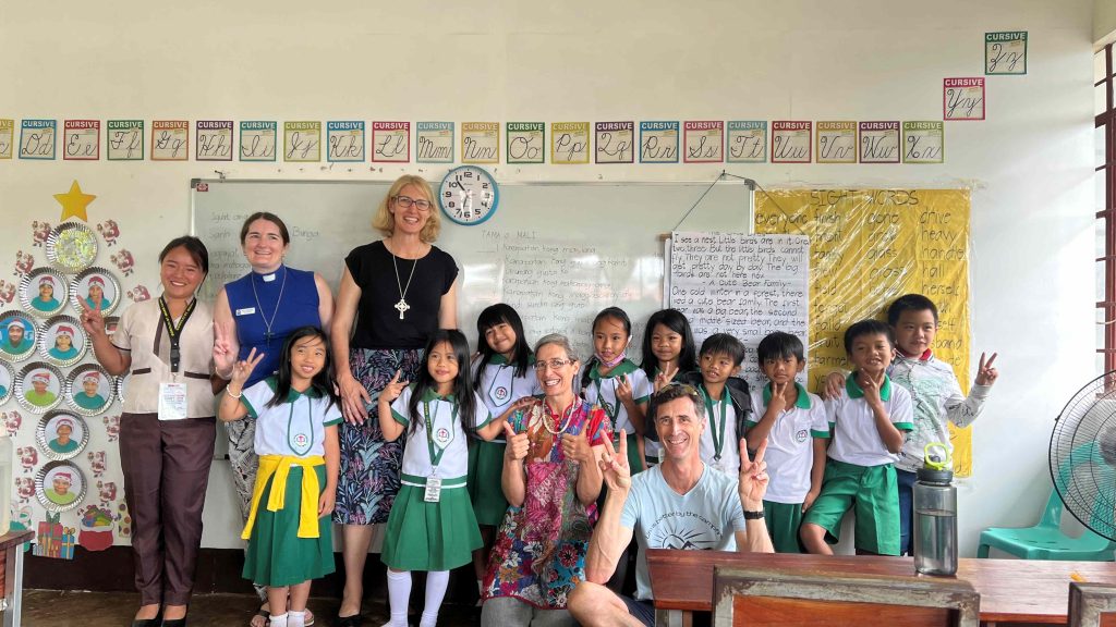 Bishop Sarah, Rev’d Juliana, Darius, and ABM’s Meagan Schwarz visit St Mark’s Children’s Learning Centre in Santiago, where the 2024 Archbishop’s ABM November Appeal is helping build new classrooms.